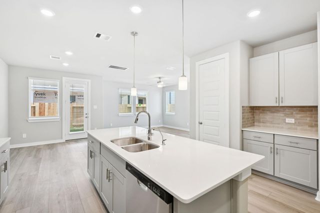 6332 Sapphire Ocean Drive, Houston, TX 77092