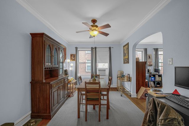 4126 N Kedvale Avenue 202, Chicago, IL 60641