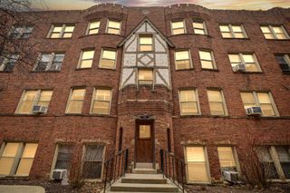 4126 N Kedvale Avenue 202, Chicago, IL 60641