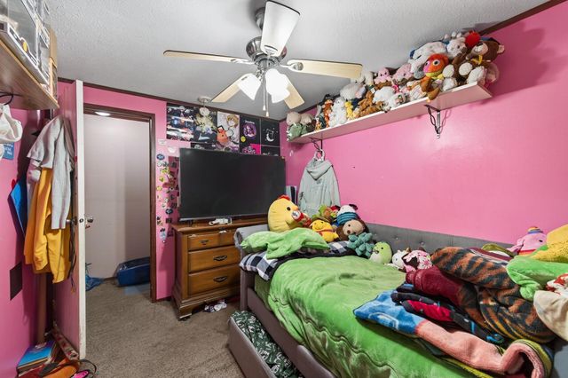 7433 West Circle NE, Fridley, MN 55432