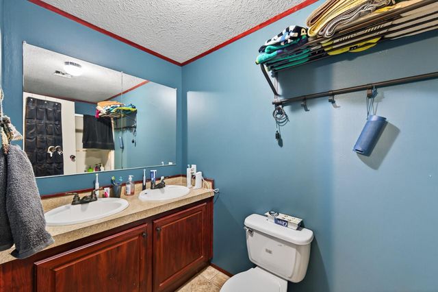 7433 West Circle NE, Fridley, MN 55432