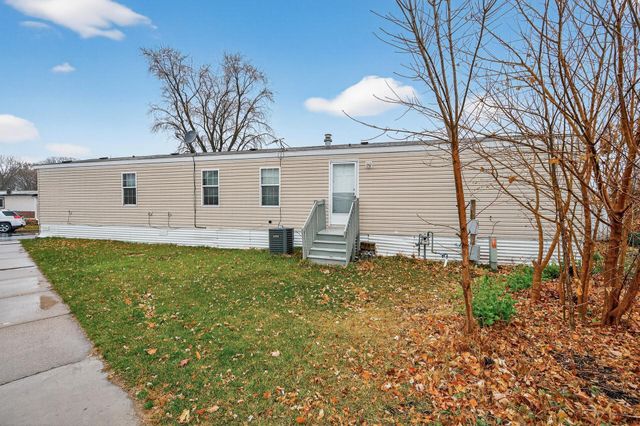 7433 West Circle NE, Fridley, MN 55432