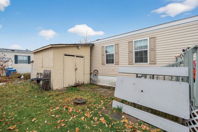 7433 West Circle NE, Fridley, MN 55432