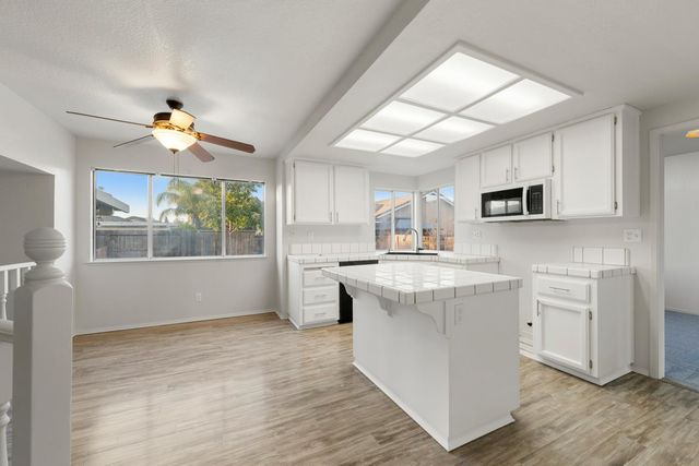 973 Stenton Way, Galt, CA 95632