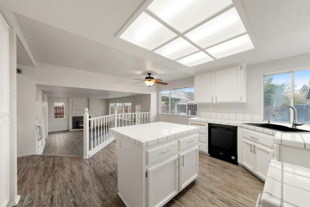 973 Stenton Way, Galt, CA 95632