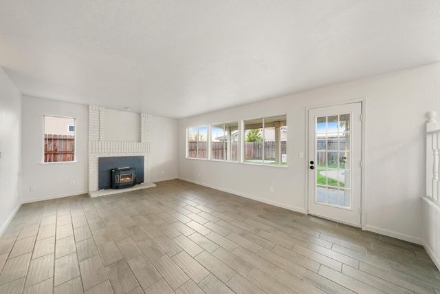 973 Stenton Way, Galt, CA 95632