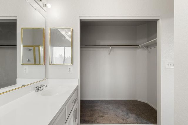 973 Stenton Way, Galt, CA 95632