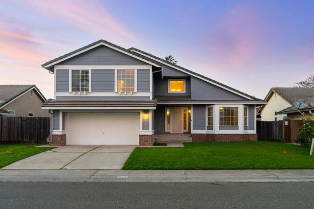 973 Stenton Way, Galt, CA 95632