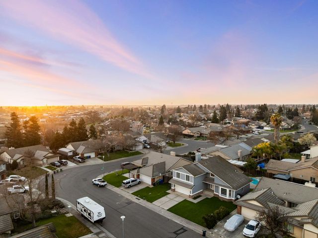 973 Stenton Way, Galt, CA 95632