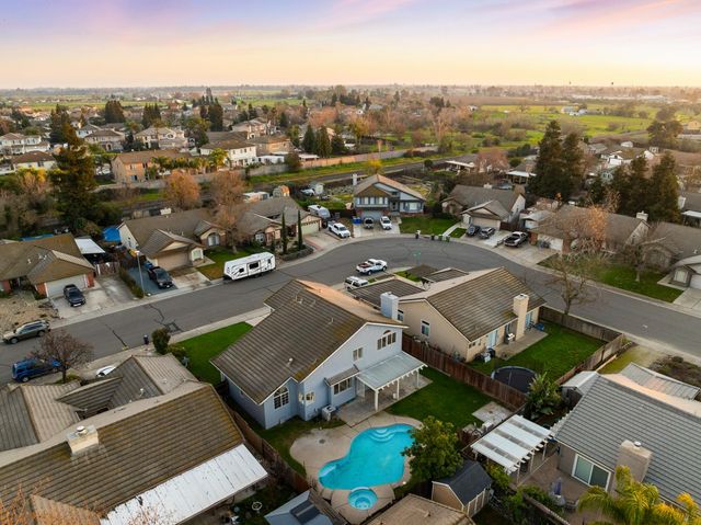 973 Stenton Way, Galt, CA 95632