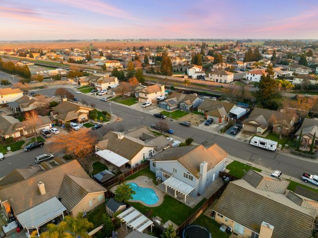 973 Stenton Way, Galt, CA 95632