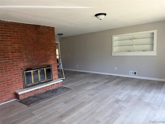 24726 Lakeland Street, Farmington Hills, MI 48336