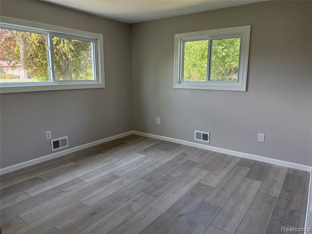 24726 Lakeland Street, Farmington Hills, MI 48336
