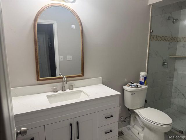 24726 Lakeland Street, Farmington Hills, MI 48336