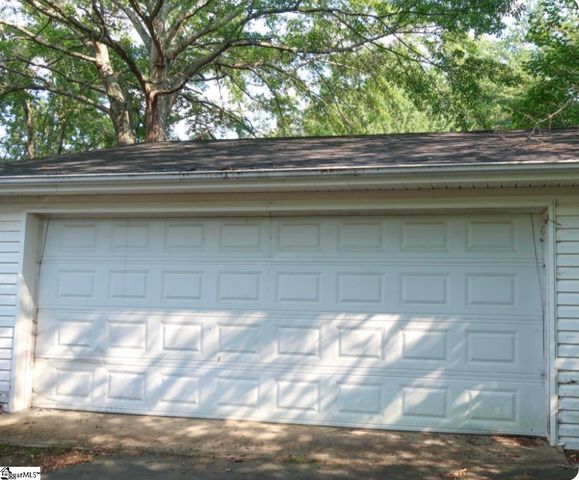 500 W Rutherford Street, Landrum, SC 29356