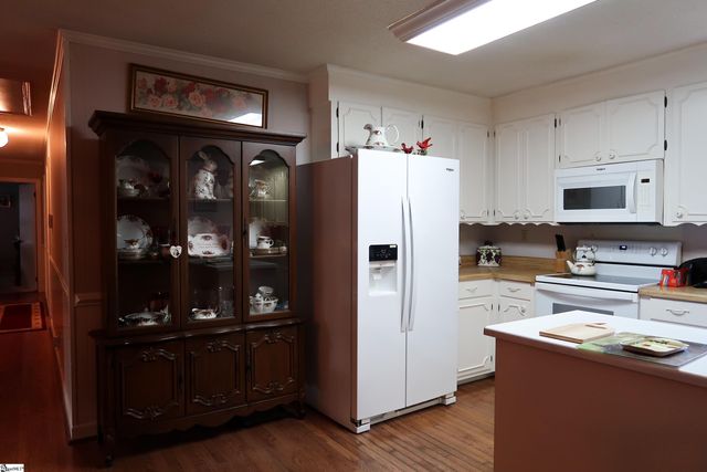 500 W Rutherford Street, Landrum, SC 29356
