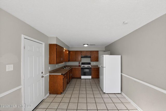 169 Thousand Oaks Circle, Jackson, MS 39212