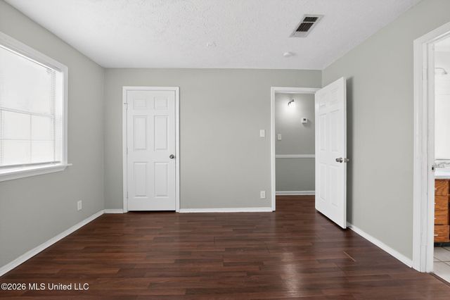 169 Thousand Oaks Circle, Jackson, MS 39212