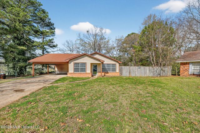 169 Thousand Oaks Circle, Jackson, MS 39212