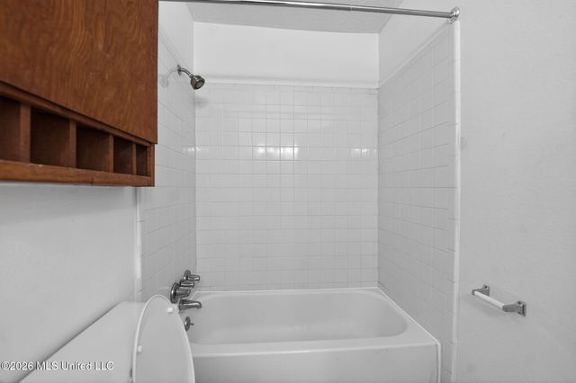 169 Thousand Oaks Circle, Jackson, MS 39212