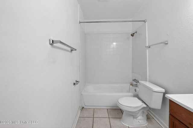 169 Thousand Oaks Circle, Jackson, MS 39212