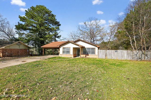 169 Thousand Oaks Circle, Jackson, MS 39212