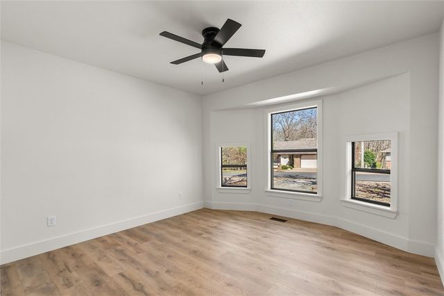 9 Thirsk Lane, Bella Vista, AR 72714