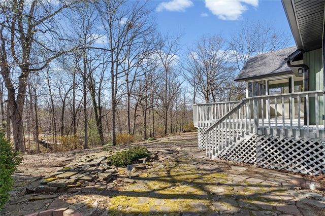 9 Thirsk Lane, Bella Vista, AR 72714