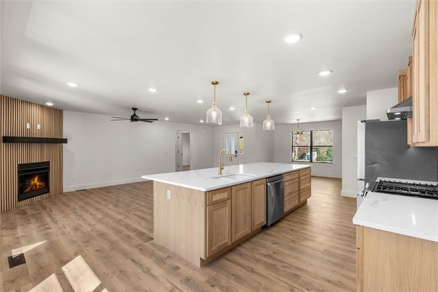 9 Thirsk Lane, Bella Vista, AR 72714