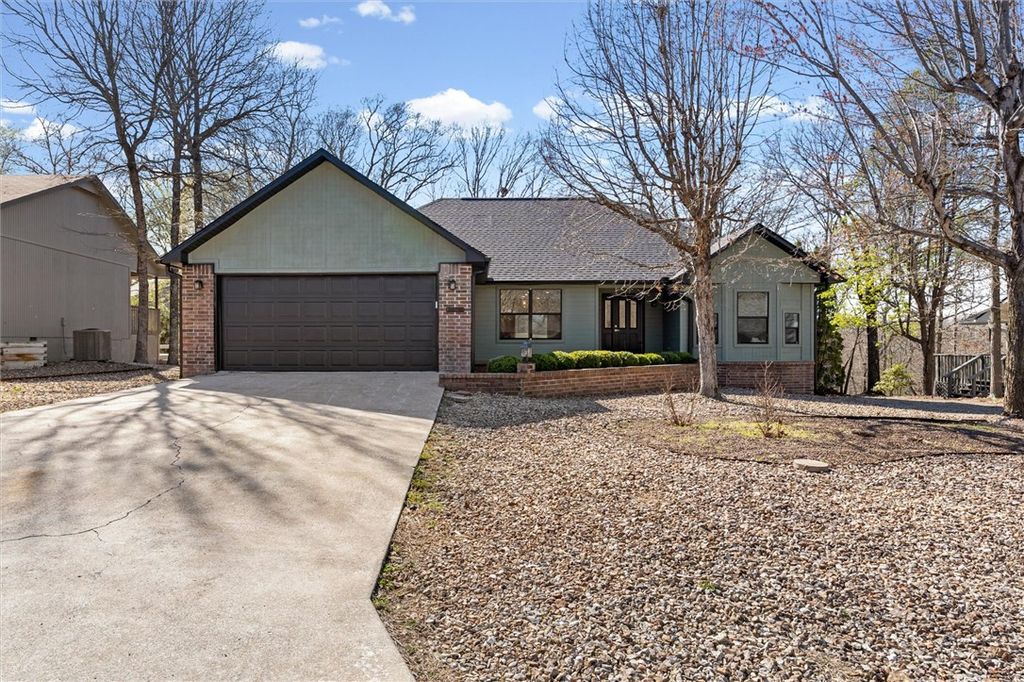 9 Thirsk Lane, Bella Vista, AR 72714