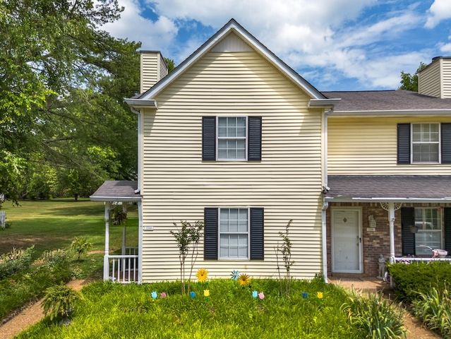 1244 Carriage Park Dr, Franklin, TN 37064