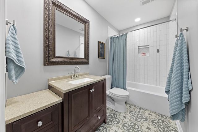 1244 Carriage Park Dr, Franklin, TN 37064