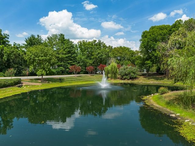 1244 Carriage Park Dr, Franklin, TN 37064
