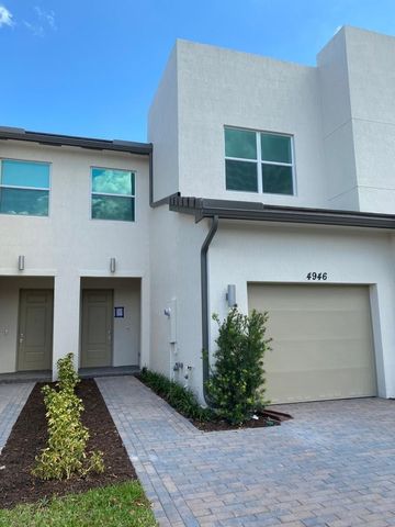4946 Navali Drive, Lake Worth, FL 33467