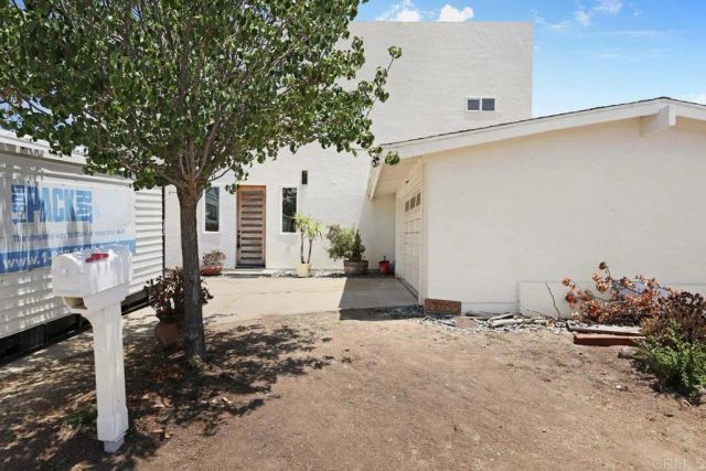 12953 Carriage Rd, Poway, CA 92064
