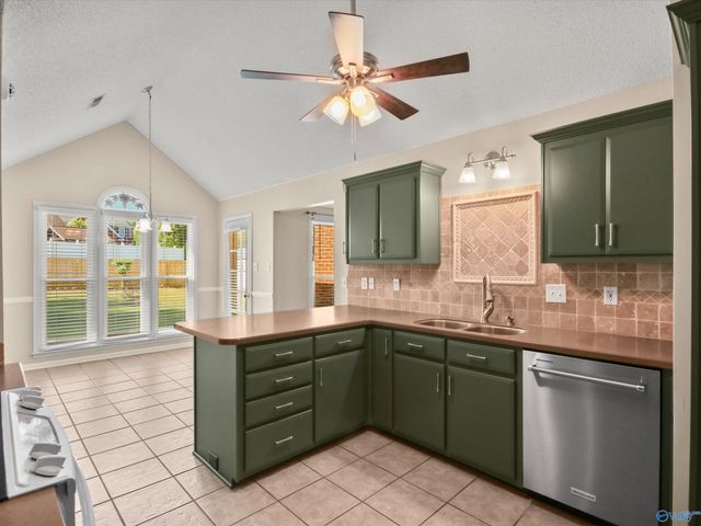 2409 Galahad Drive SW, Decatur, AL 35603