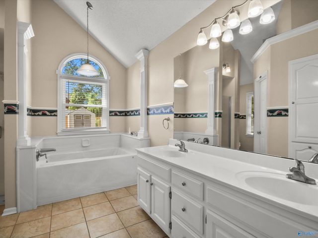 2409 Galahad Drive SW, Decatur, AL 35603