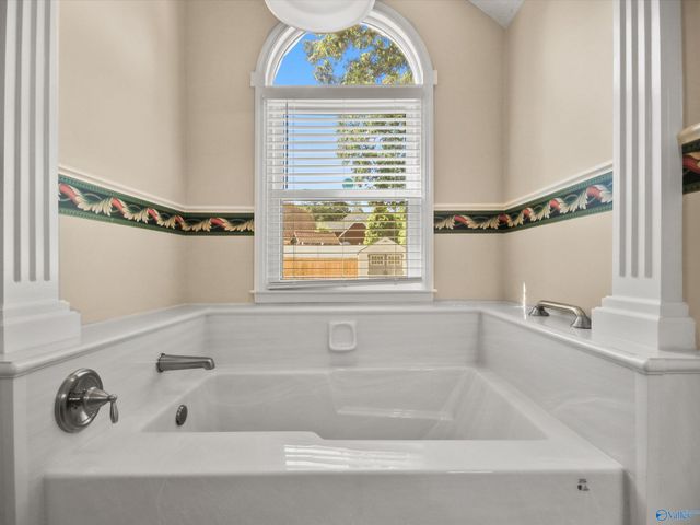 2409 Galahad Drive SW, Decatur, AL 35603