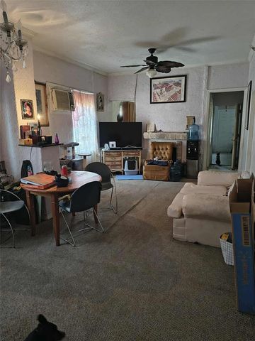 2737 W GREEN STREET, Tampa, FL 33607