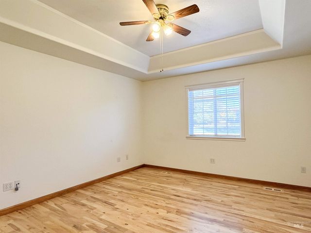 5231 N Morninggale Way, Boise, ID 83713