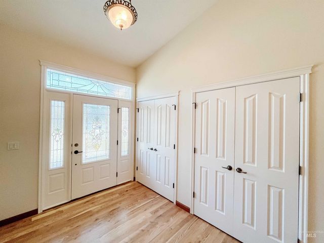 5231 N Morninggale Way, Boise, ID 83713