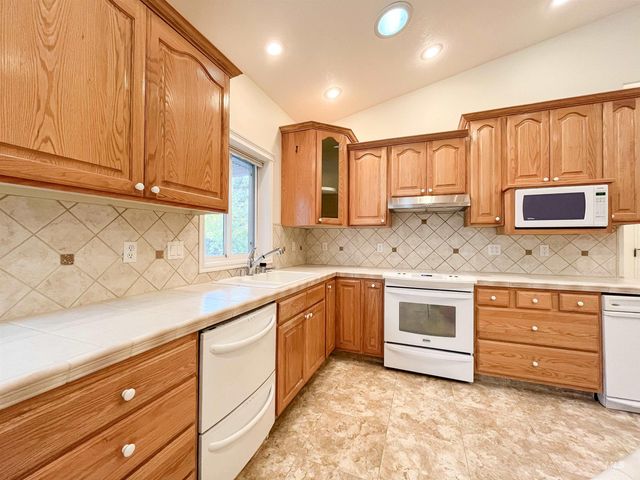 5231 N Morninggale Way, Boise, ID 83713