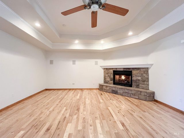 5231 N Morninggale Way, Boise, ID 83713