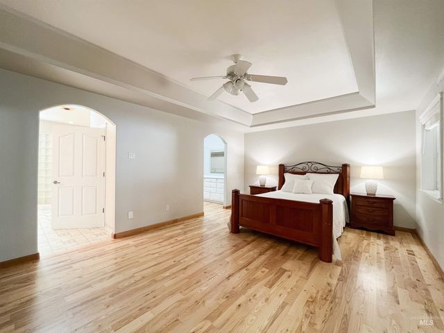 5231 N Morninggale Way, Boise, ID 83713