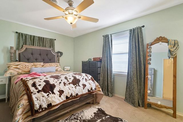 705 NW 4th St, Andrews, TX 79714