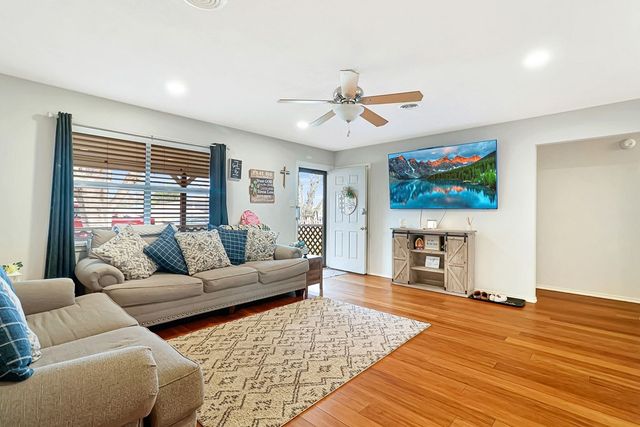 705 NW 4th St, Andrews, TX 79714