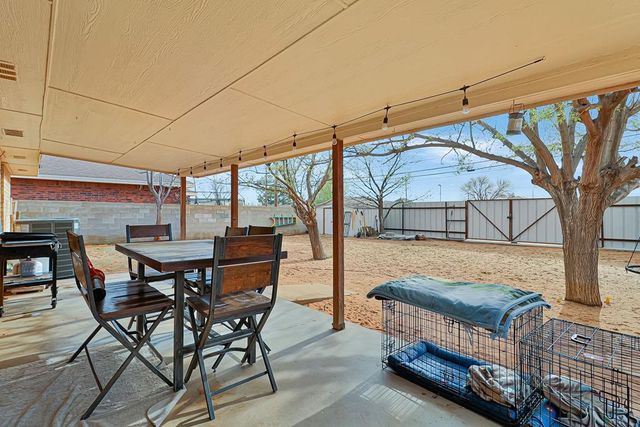 705 NW 4th St, Andrews, TX 79714