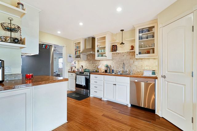 705 NW 4th St, Andrews, TX 79714