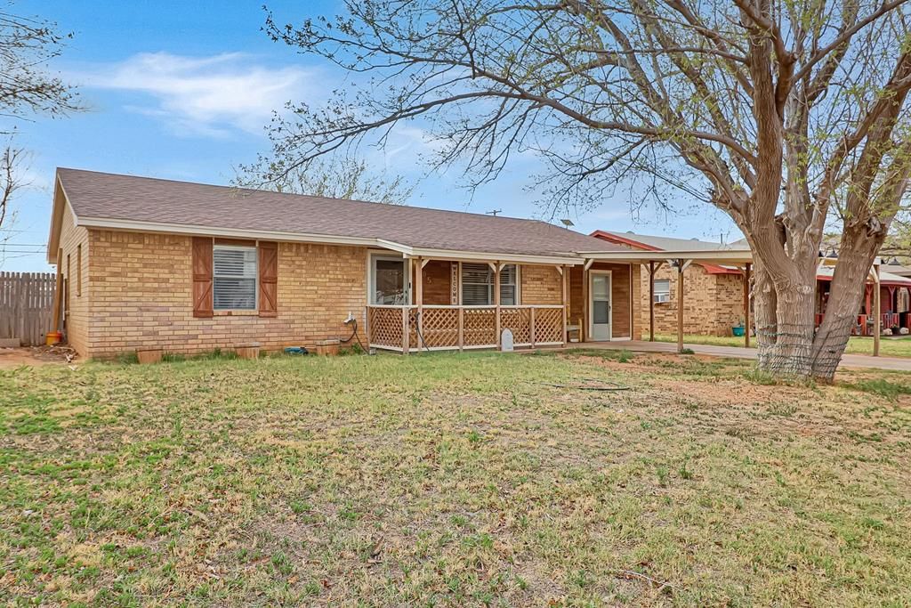 705 NW 4th St, Andrews, TX 79714