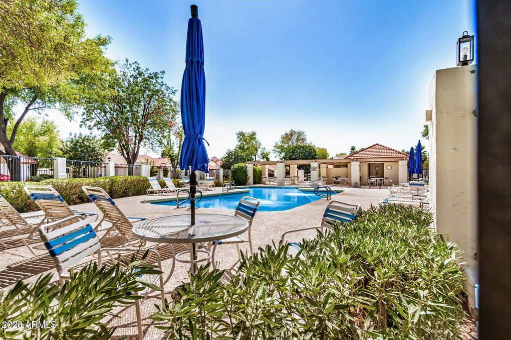 Image 33 of property listing at 1906 E CALLE DE ARCOS Drive, Tempe, AZ 85284